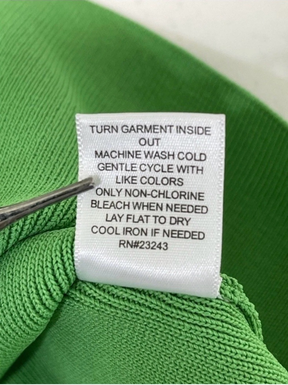 New York & Company Lime Green Sleeveless V-Neck Tank with Lace-Up Detail XXL New - Picture 6 of 6